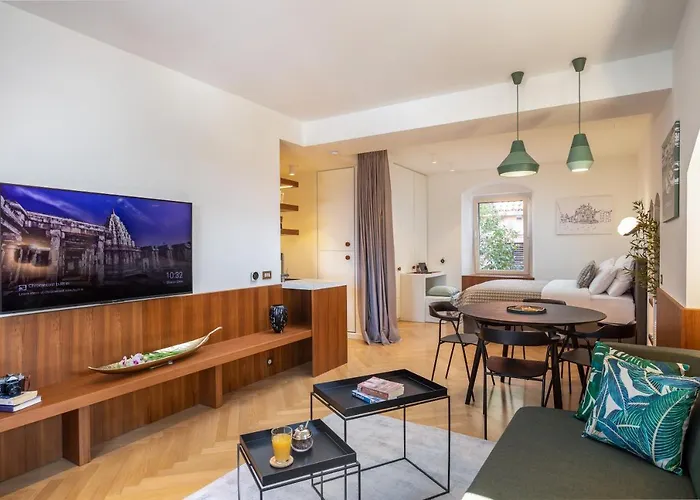 Apartament Deluxe Socialist Chic Flavor *