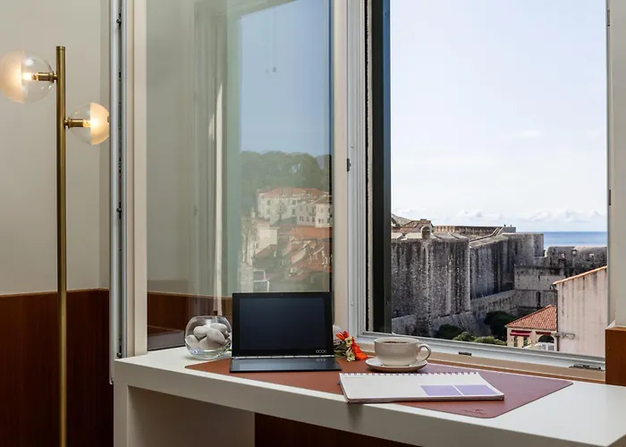 公寓 Deluxe Socialist Chic Flavor